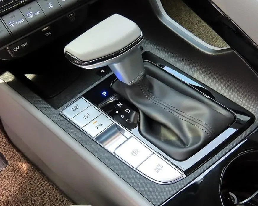 Hyundai AVANTE — фото 6