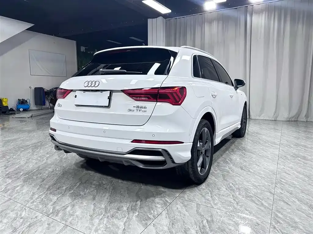 Audi Q3 — фото 3