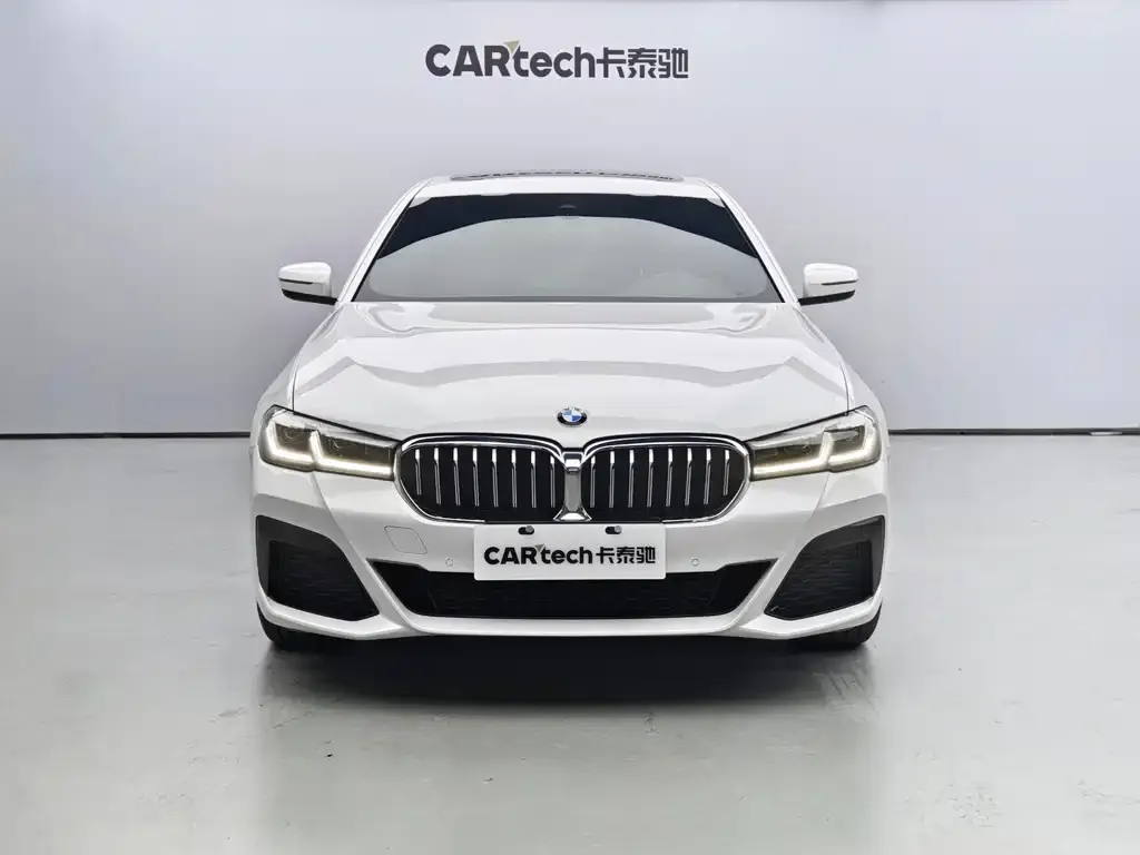 BMW 5 Series — фото 5