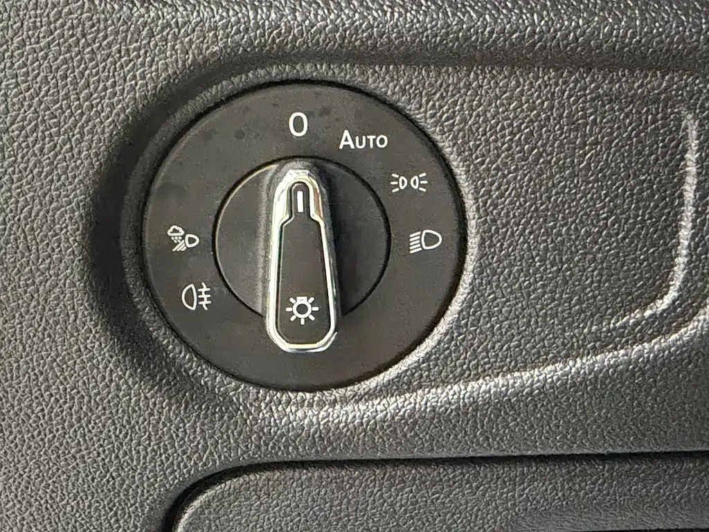 Volkswagen Passat — фото 9
