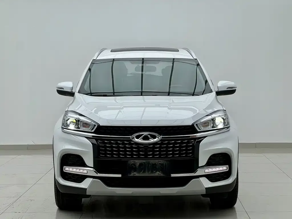 Chery Tiggo 8 — фото 9