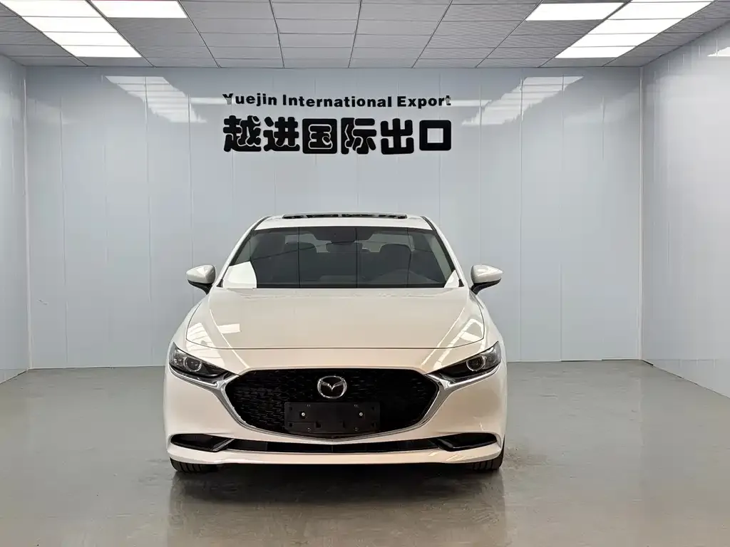 Mazda 3 Axela — фото 8