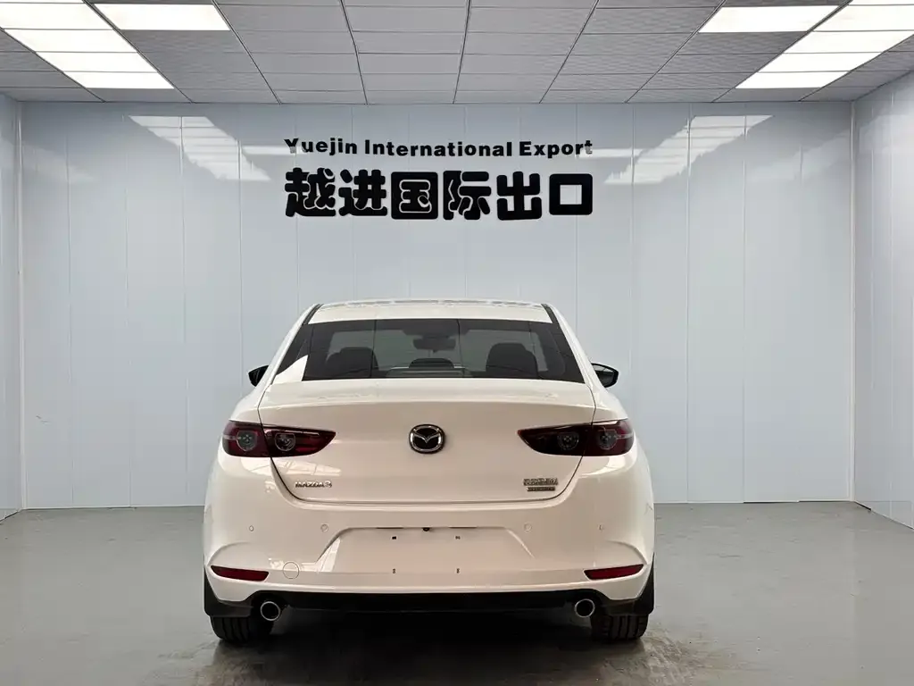 Mazda 3 Axela — фото 4