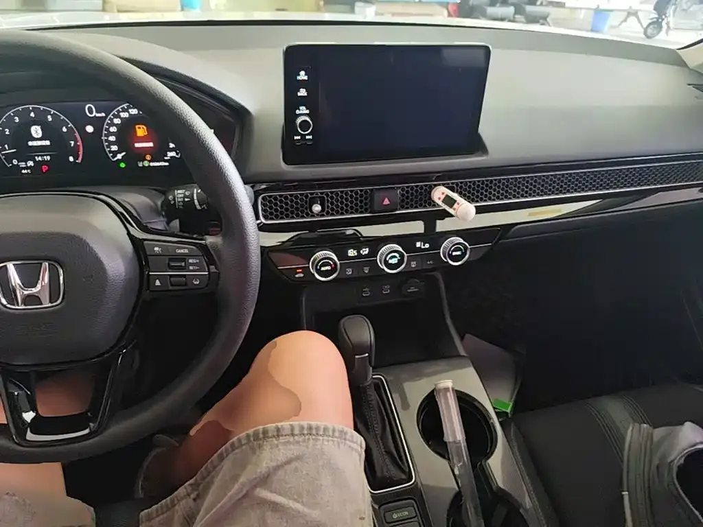 Honda Civic — фото 7
