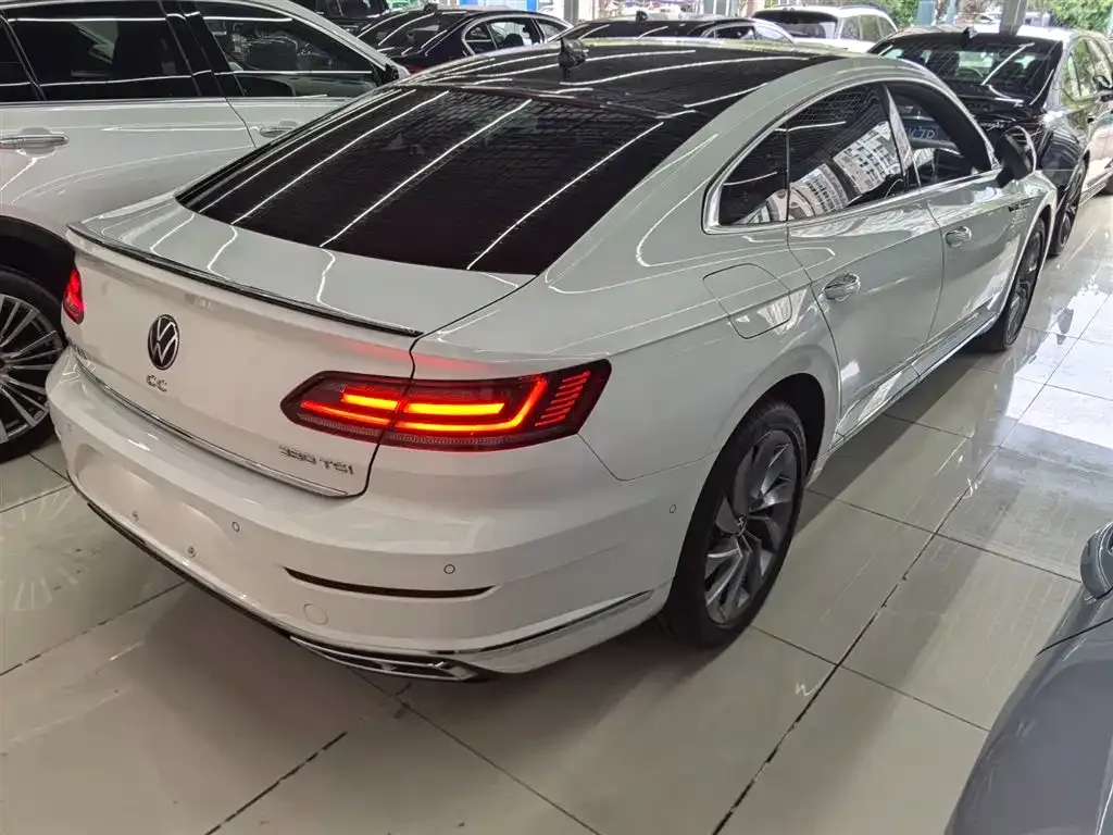 Volkswagen CC — фото 2
