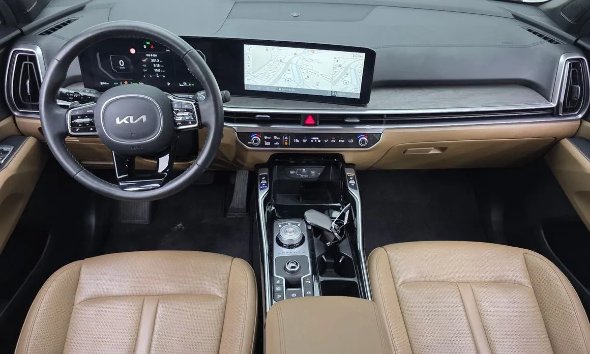 Kia Sorento — фото 7