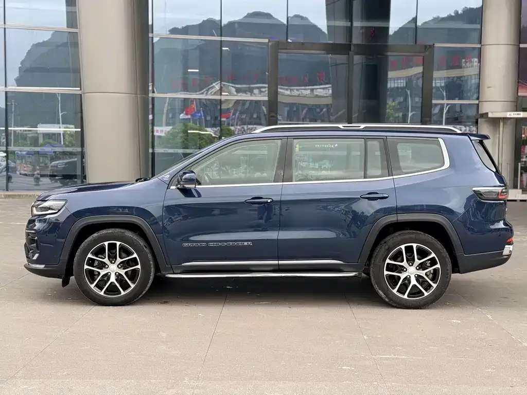 Jeep Grand Commander 2022 из CN, фото 7