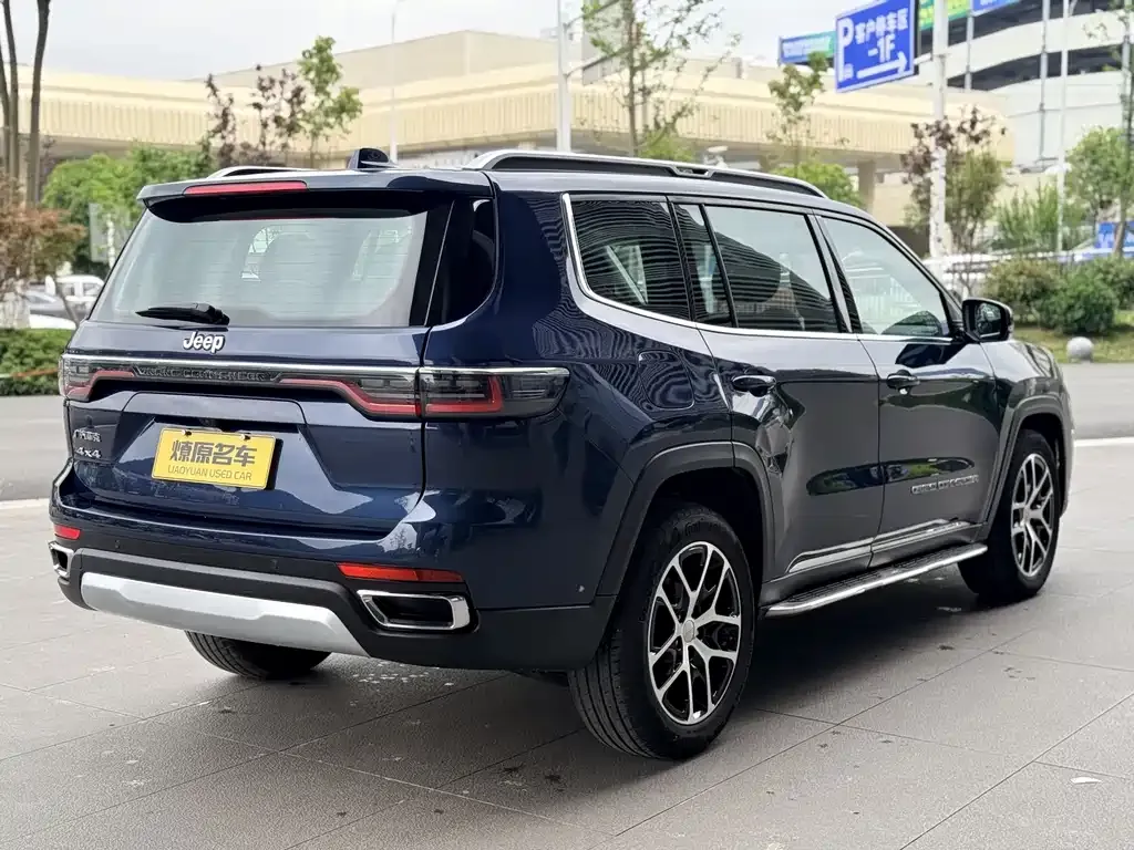 Jeep Grand Commander 2022 из CN, фото 10