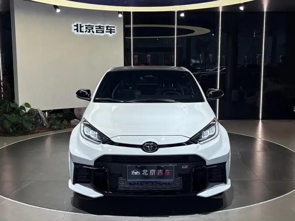 Toyota GR YARIS — фото 9