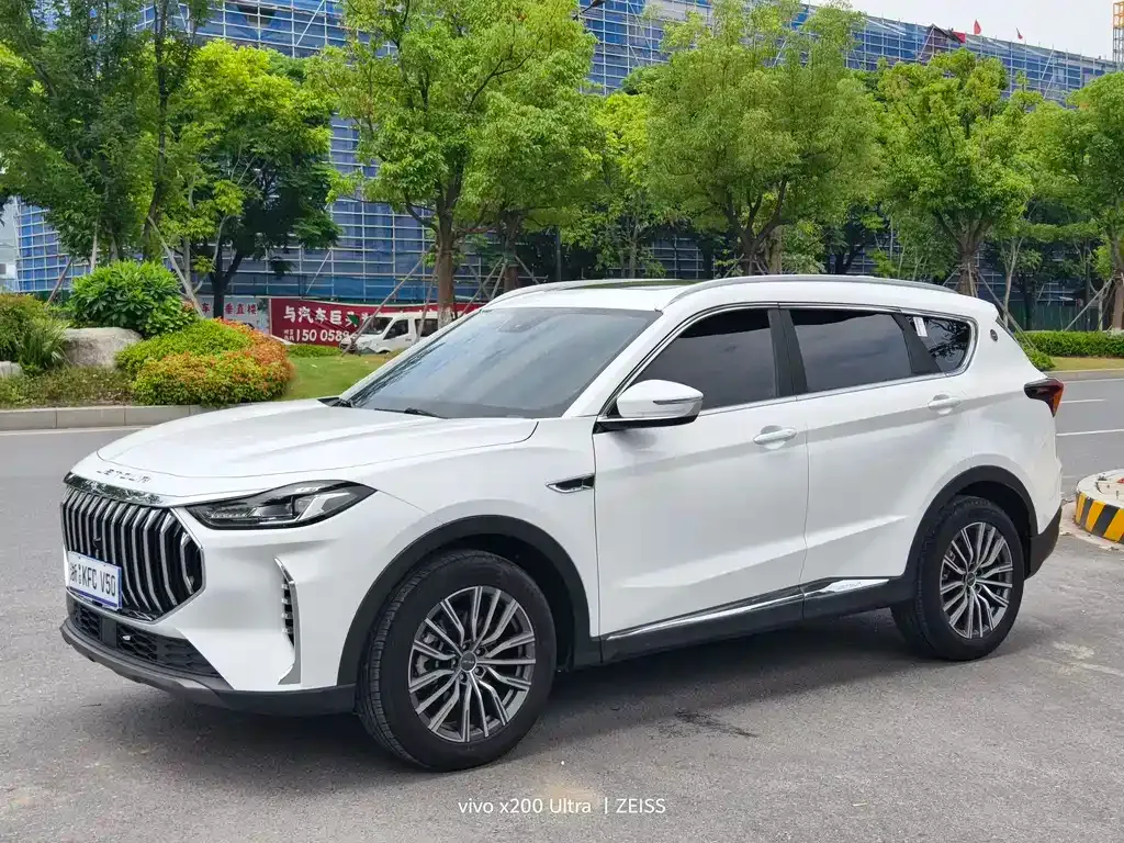 Jetour X70 PLUS — фото 1