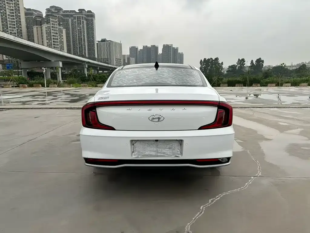 Hyundai Mistra — фото 4