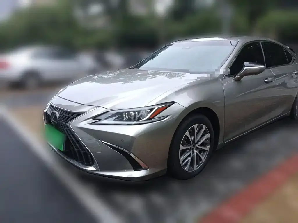 Lexus ES — фото 2