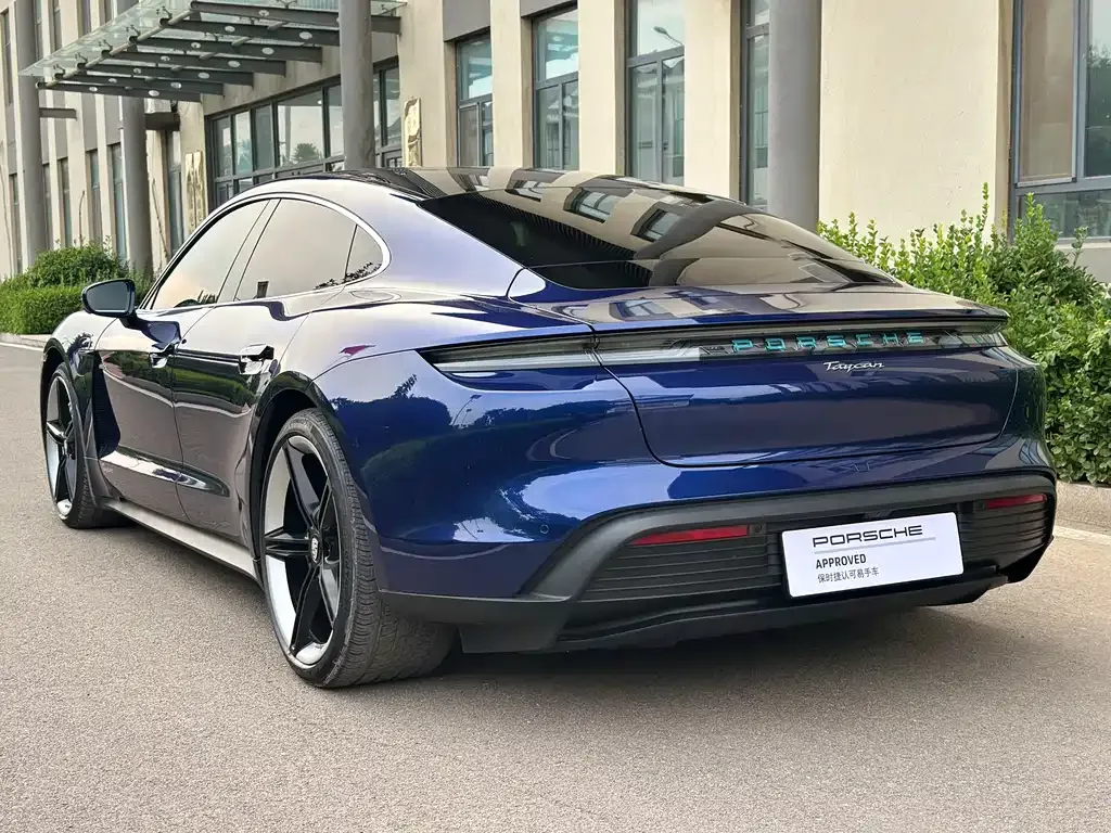 Porsche Taycan — фото 4