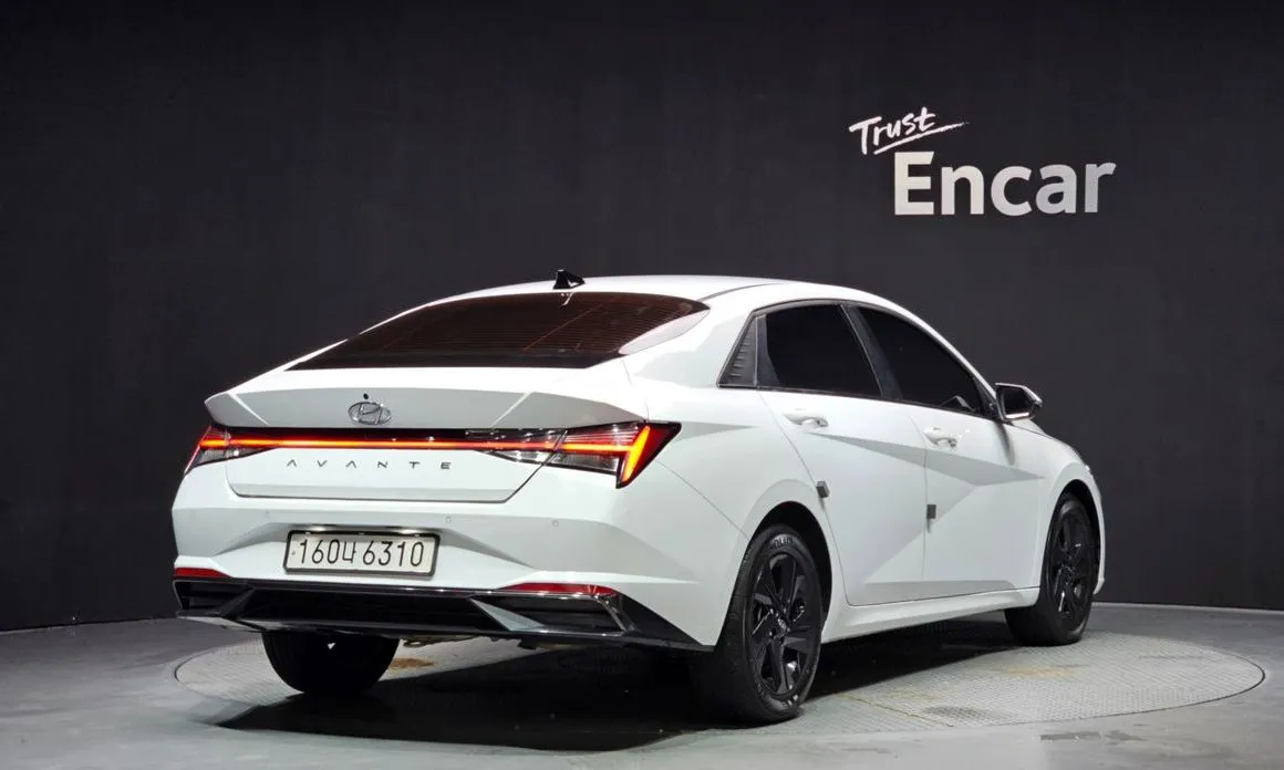 Hyundai AVANTE — фото 2