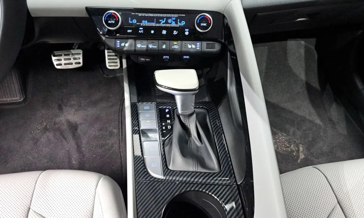 Hyundai AVANTE — фото 9