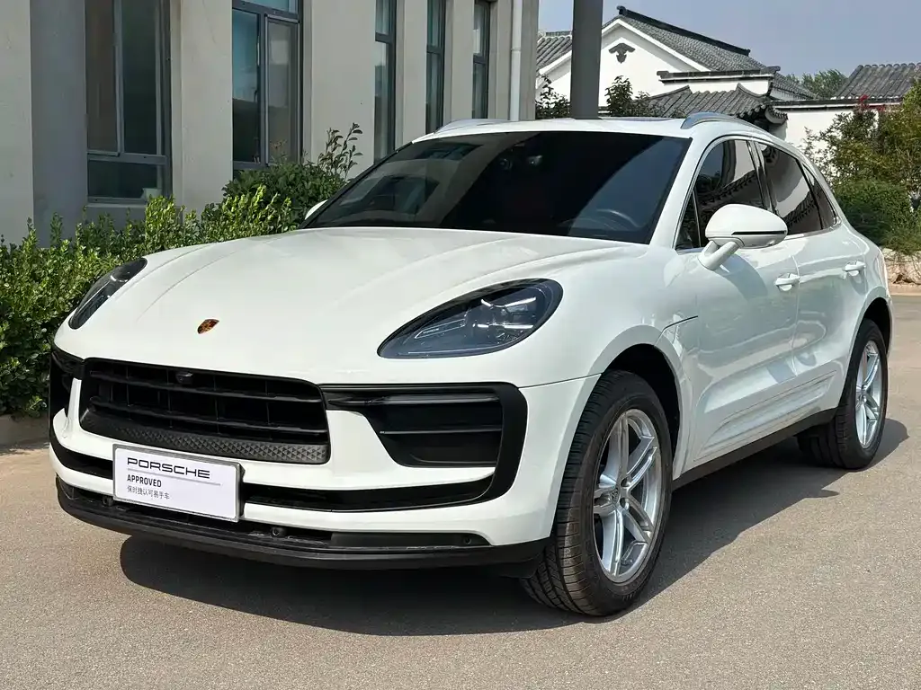 Porsche Macan — фото 1