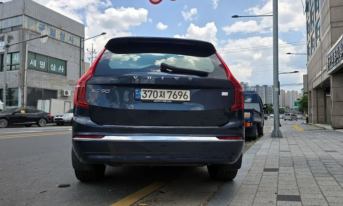 Volvo XC90 2024 из KR, фото 10