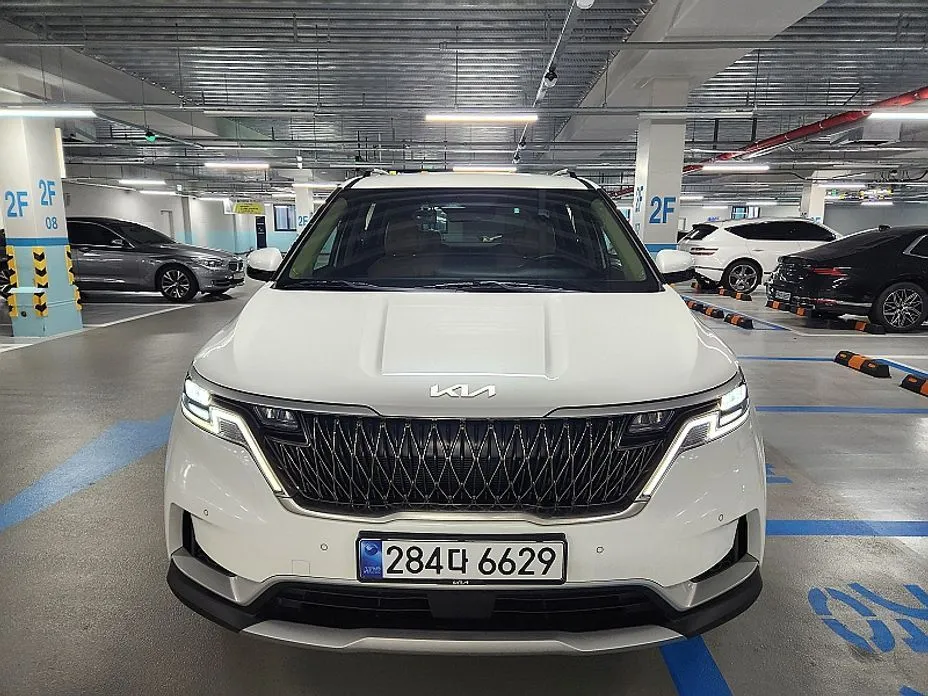 Kia Carnival 2023 из KR, фото 2