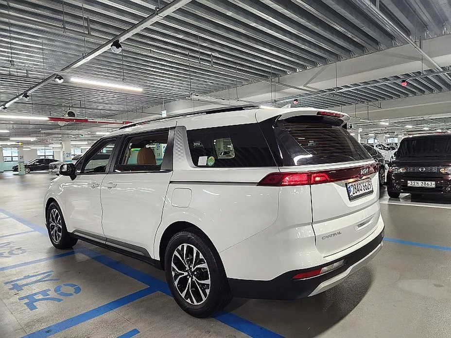 Kia Carnival 2023 из KR, фото 9