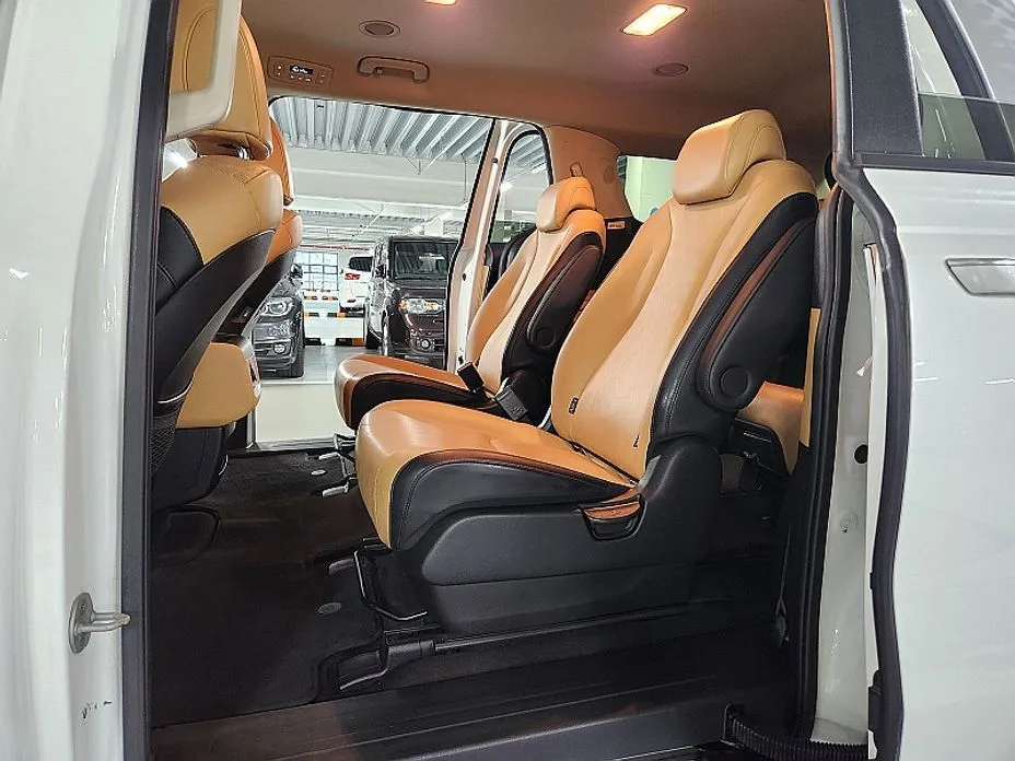 Kia Carnival 2023 из KR, фото 5