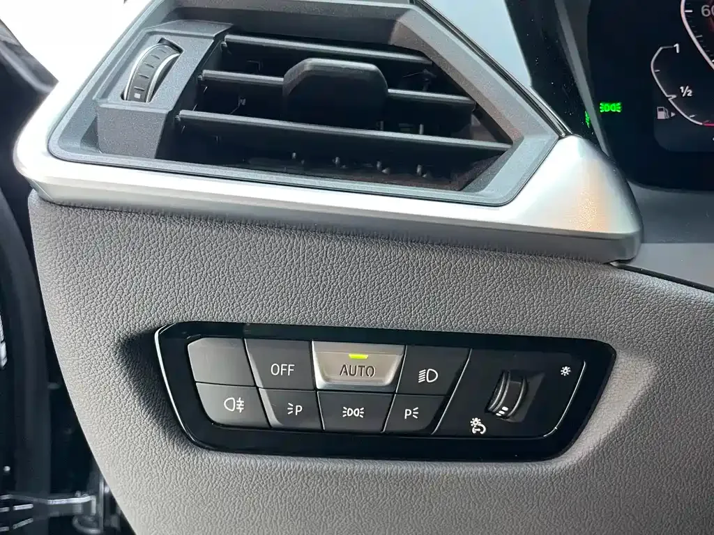 BMW 3 Series — фото 10