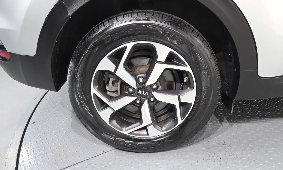 Kia Sportage — фото 7