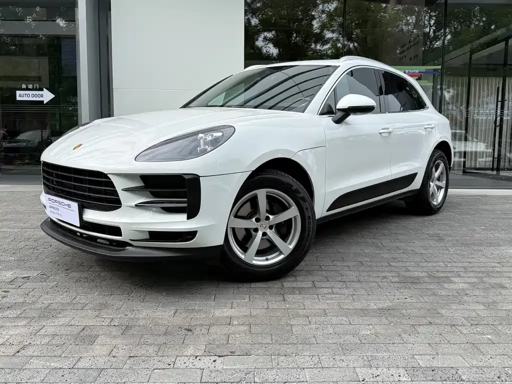 Porsche Macan — фото 1
