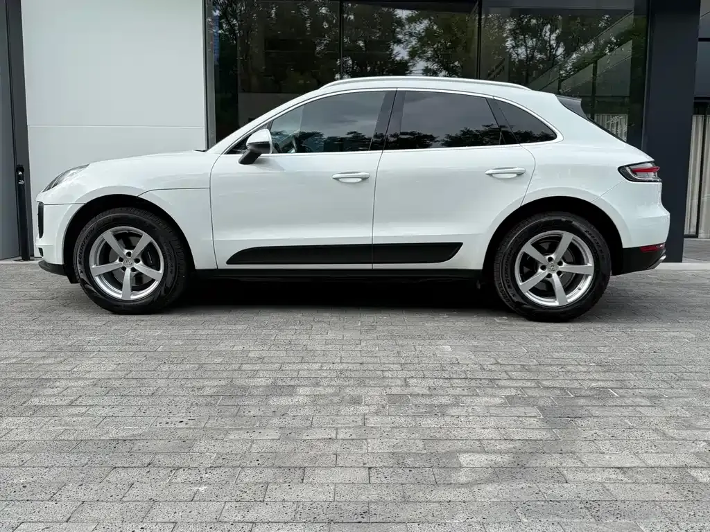 Porsche Macan — фото 10