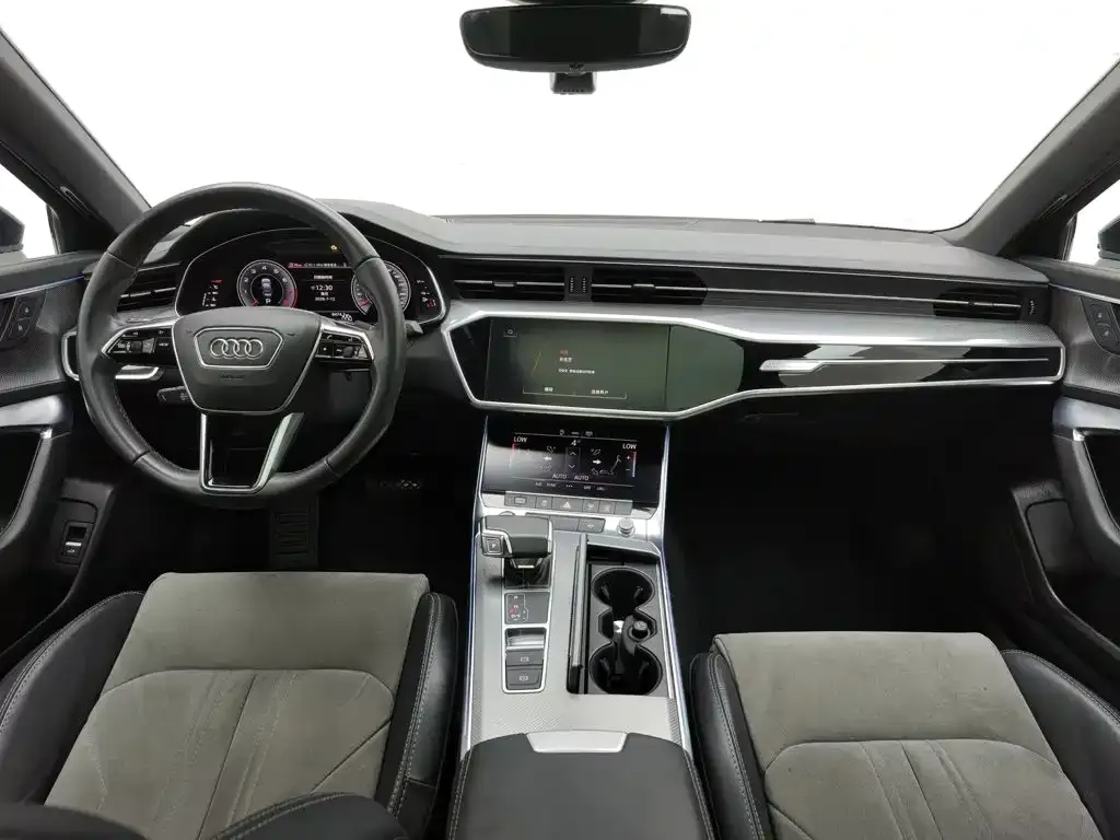Audi A6L — фото 5