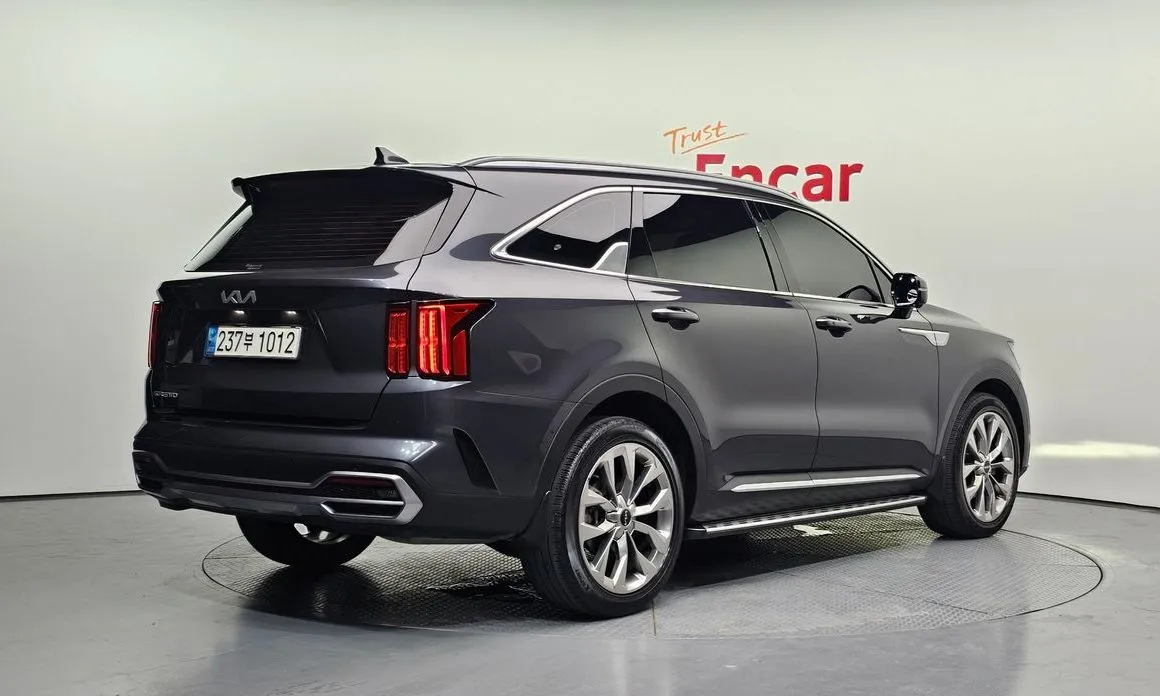 Kia Sorento — фото 4