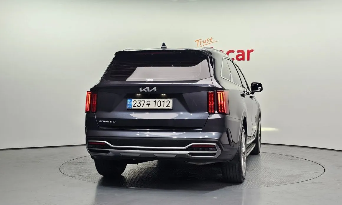 Kia Sorento — фото 3