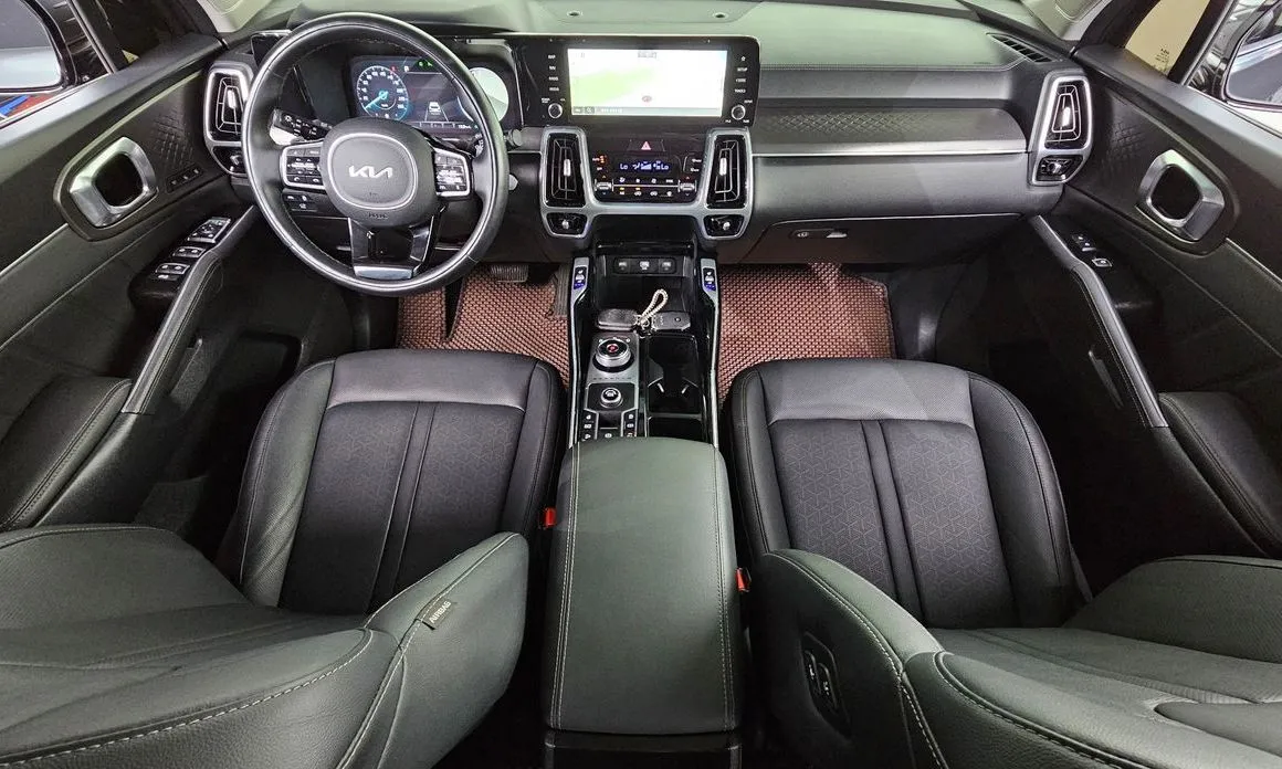 Kia Sorento — фото 8