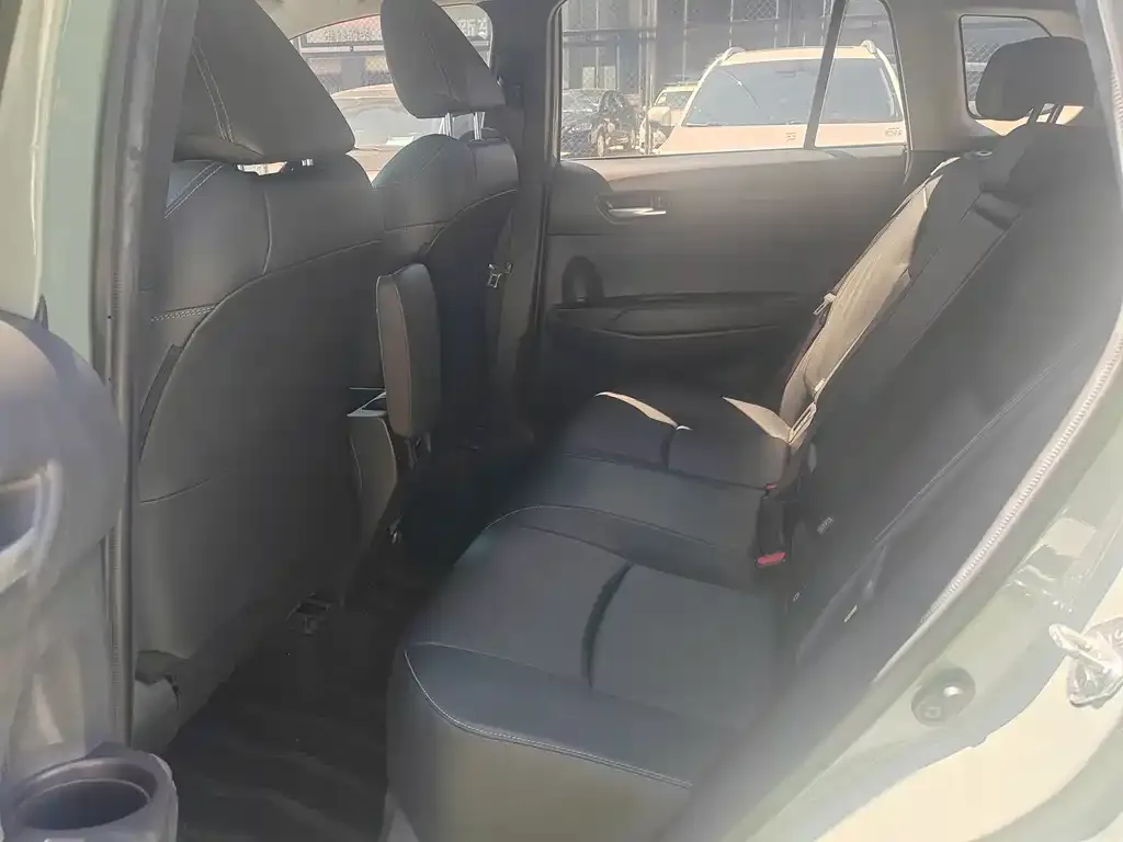 Toyota Corolla Cross — фото 2