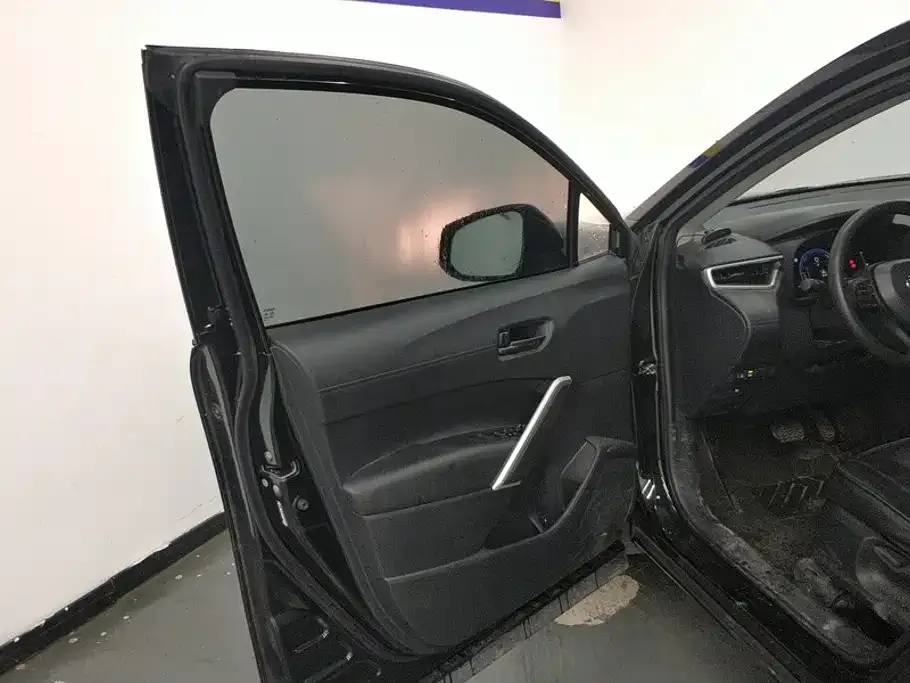 Toyota Corolla Cross — фото 2