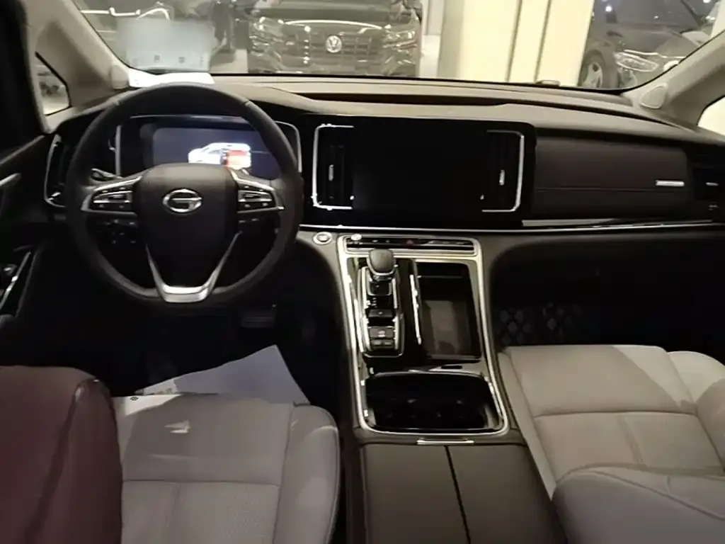 GAC Motor Trumpchi M8 — фото 3