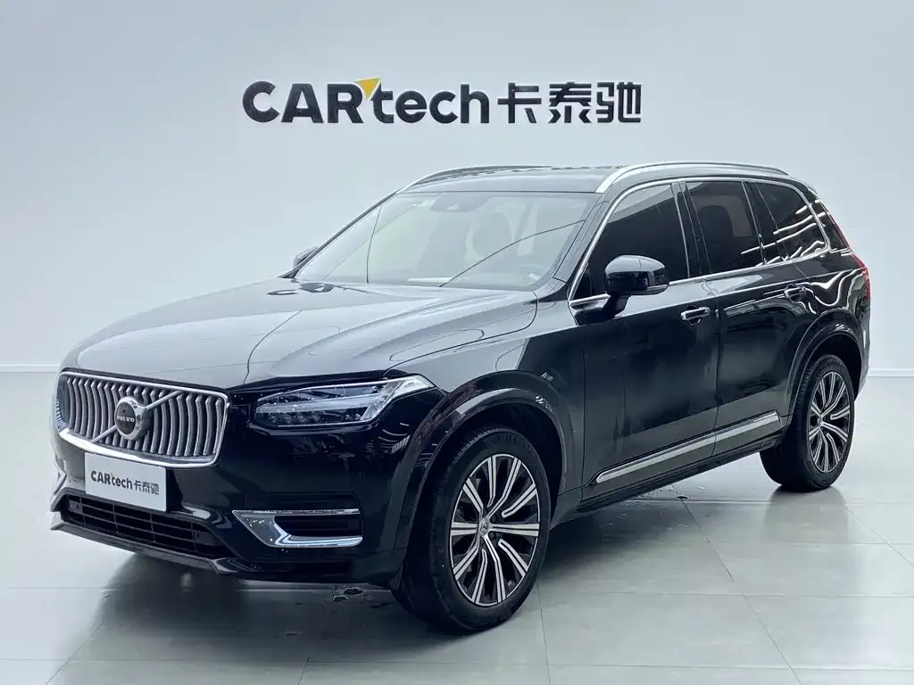 Volvo XC90 — фото 1