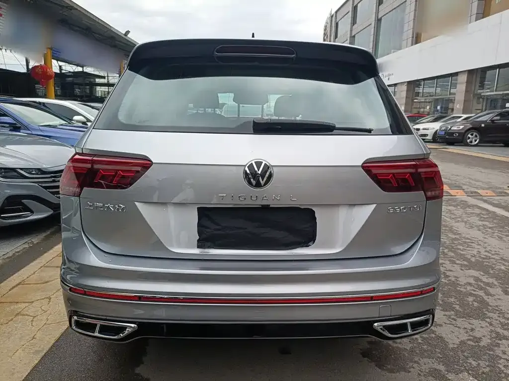 Volkswagen Tiguan L — фото 3
