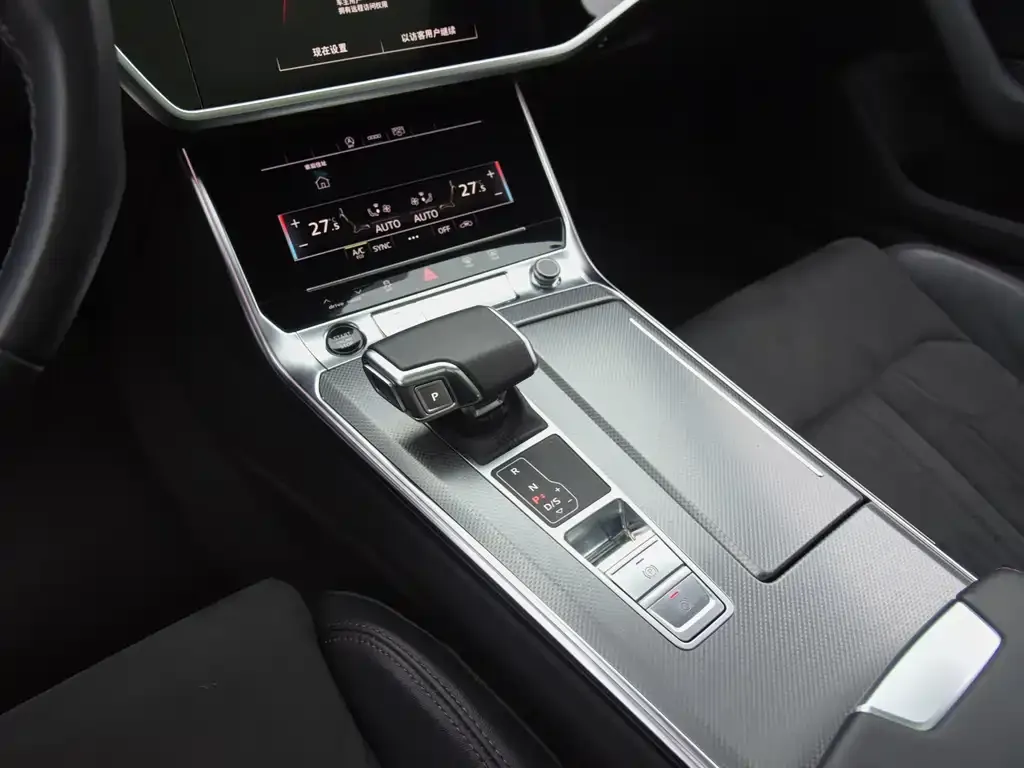 Audi A6L — фото 9