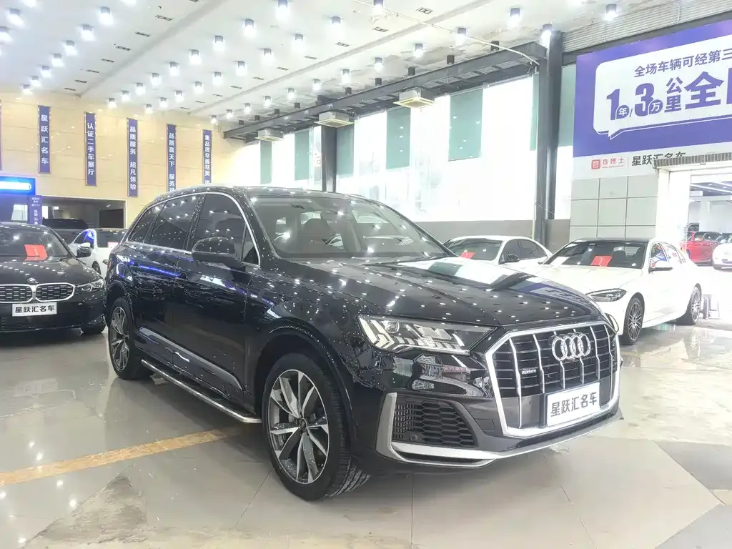 Audi Q7 — фото 5