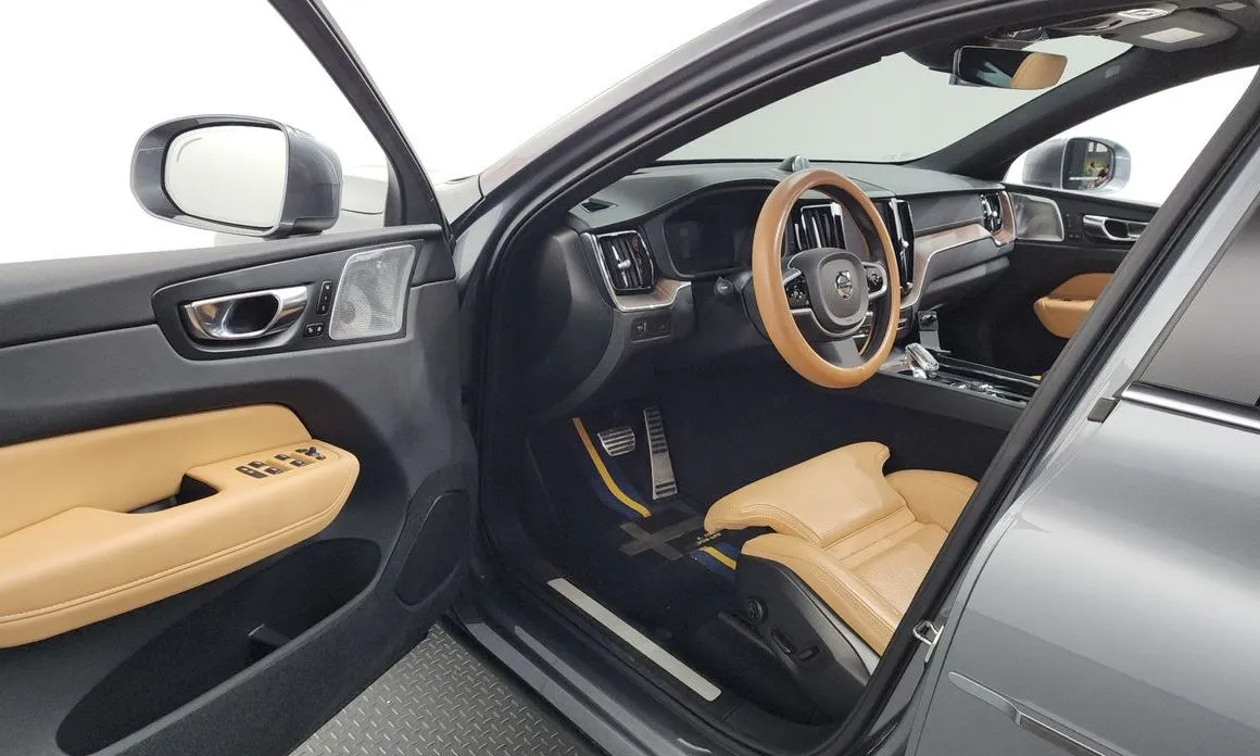 Volvo XC60 2021 из KR, фото 8
