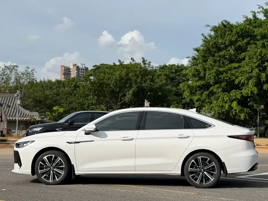 Chery Arrizo 8 PRO — фото 2