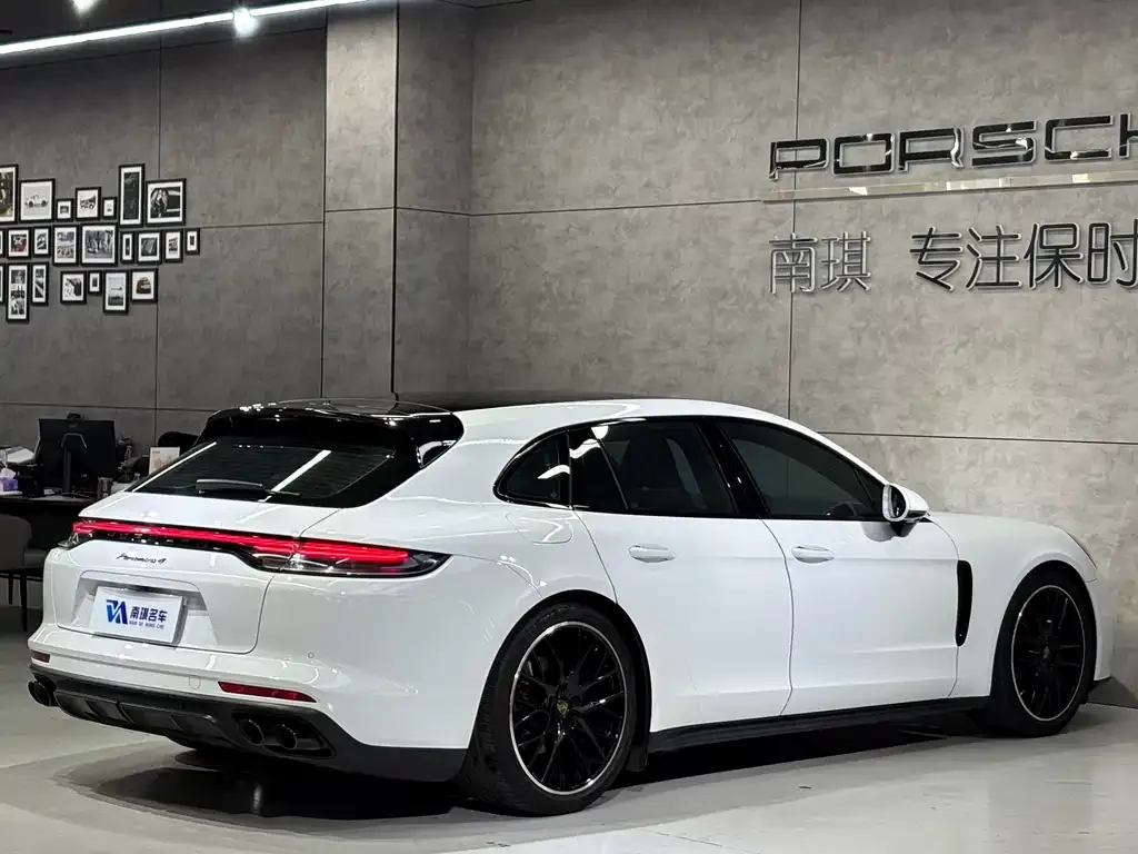 Porsche Panamera — фото 10