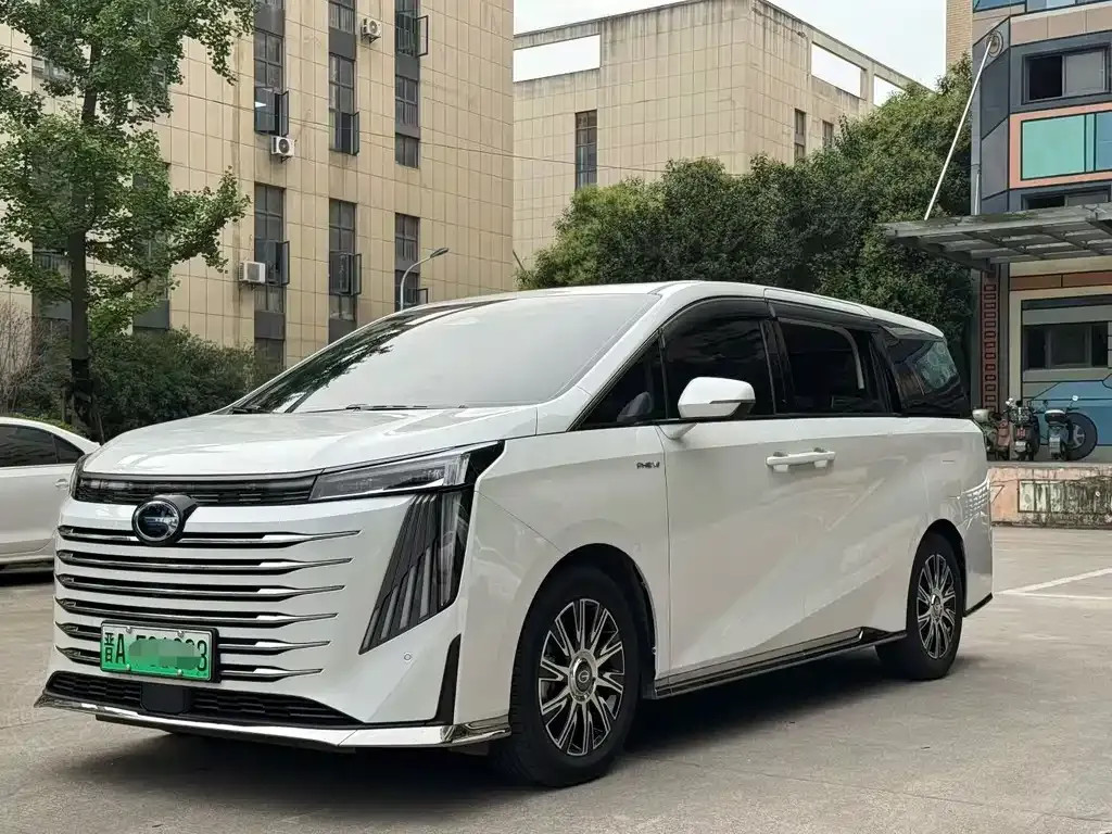 GAC Motor Trumpchi E9 — фото 1