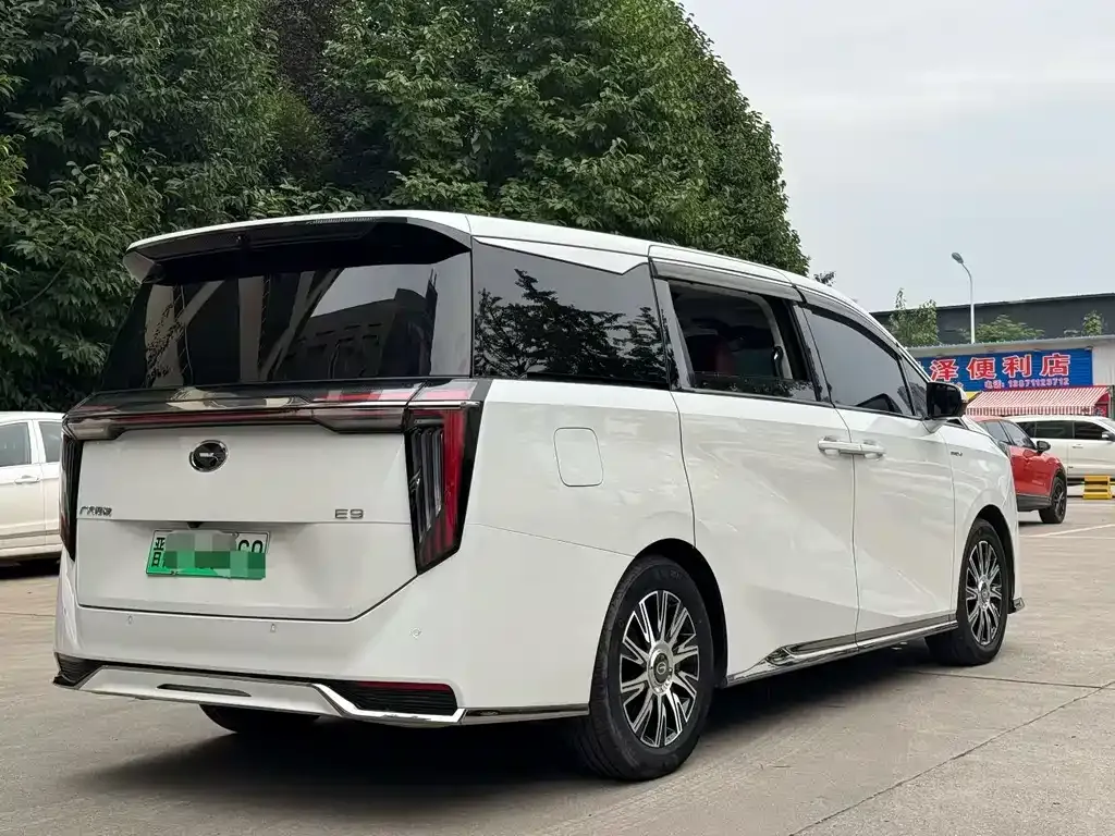 GAC Motor Trumpchi E9 — фото 8