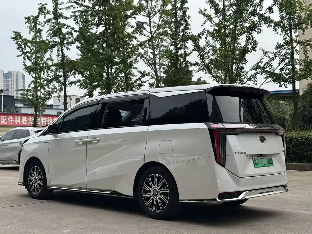GAC Motor Trumpchi E9 — фото 9