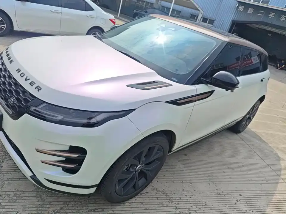 Land Rover Evoque — фото 1