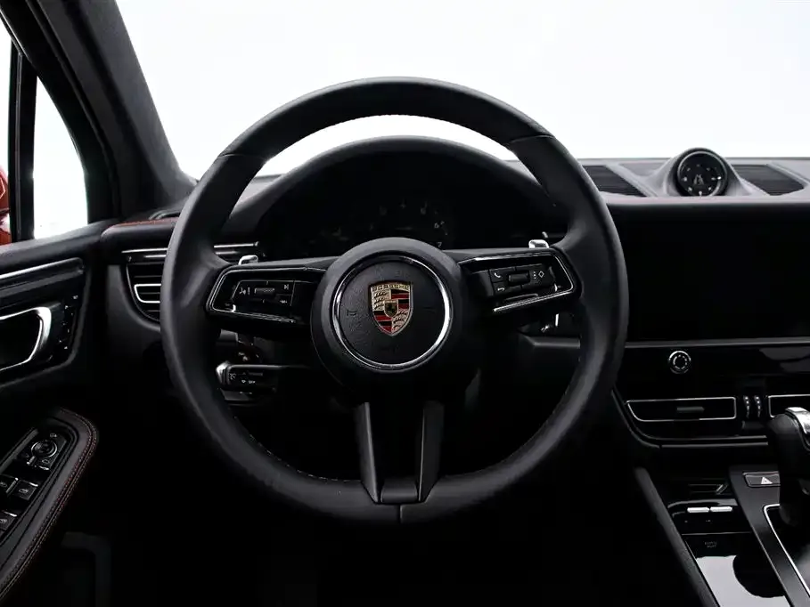 Porsche Macan — фото 5