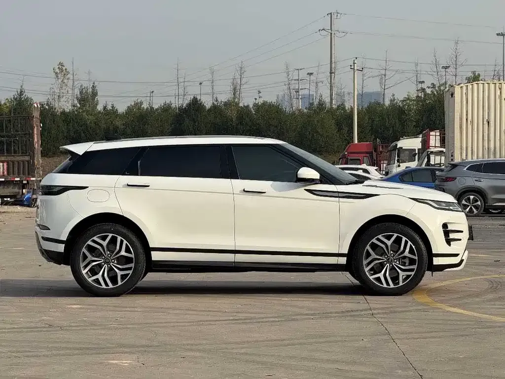 Land Rover Evoque — фото 10