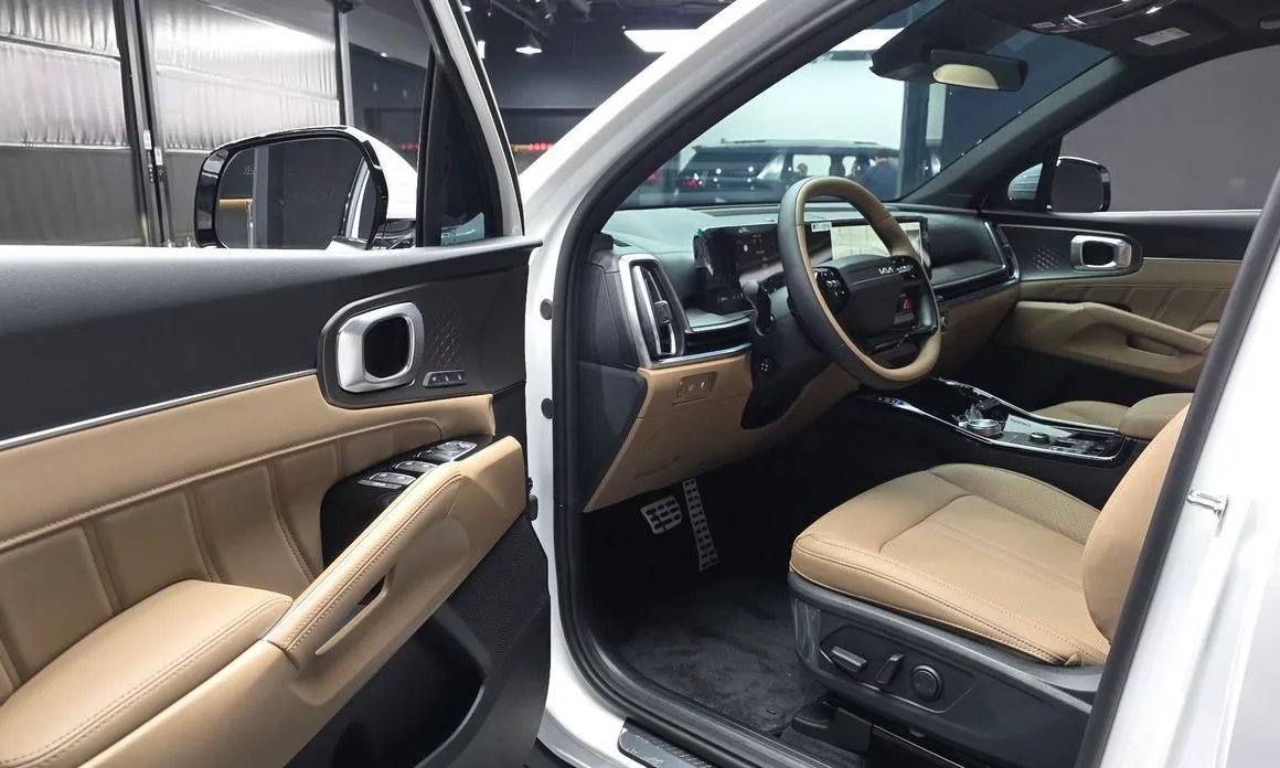 Kia Sorento — фото 7