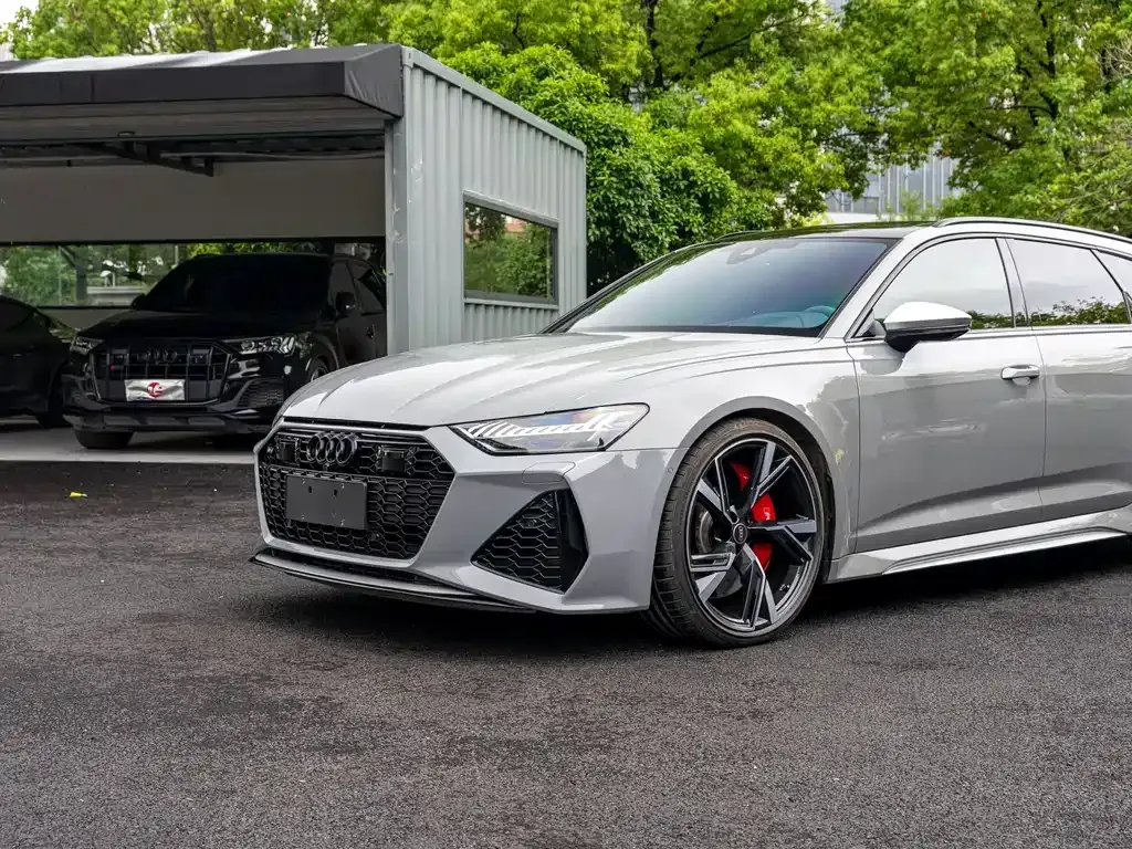 Audi RS 6 2022 из CN, фото 3